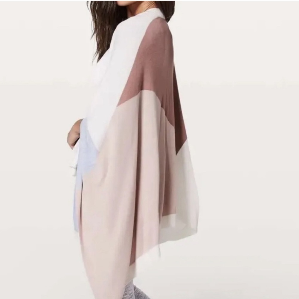 Lululemon Hatha Wrap Poncho Scarf